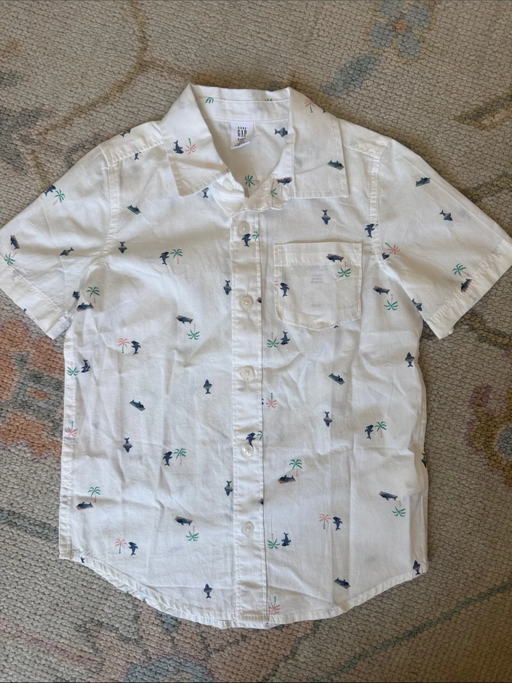 GAP White Short-Sleeve Button-Down with Palm & Shark Boys 5